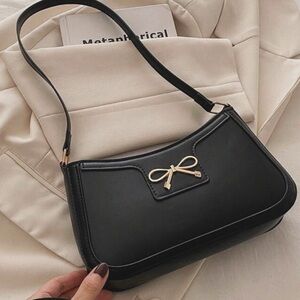 Elegant Black Shoulder Bag